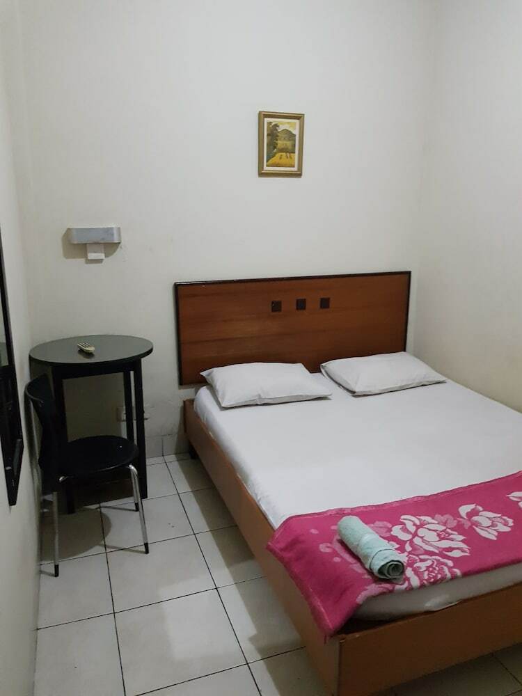 Hostal Oyo 761 Mahkota Intan Hotel