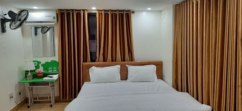 Dragon Hotel
