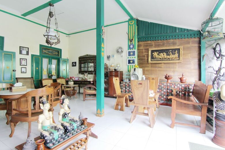 Hotel Pendopo Andari Homestay