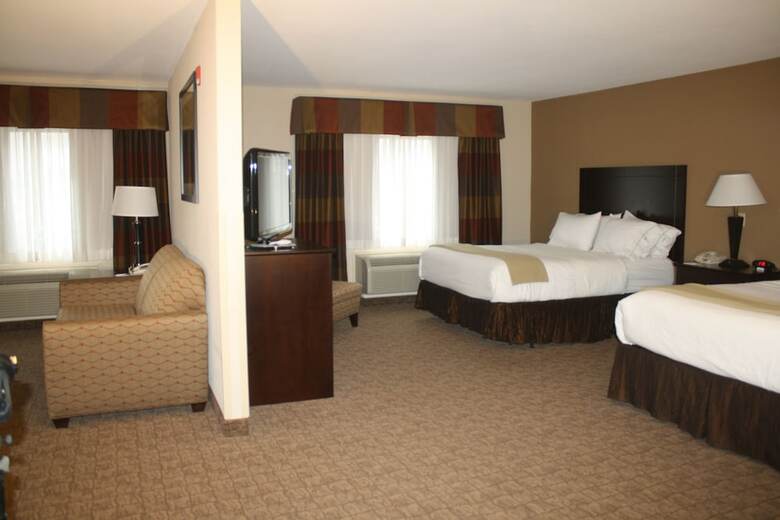 Hotel Holiday Inn Express & Suites Bridgeport