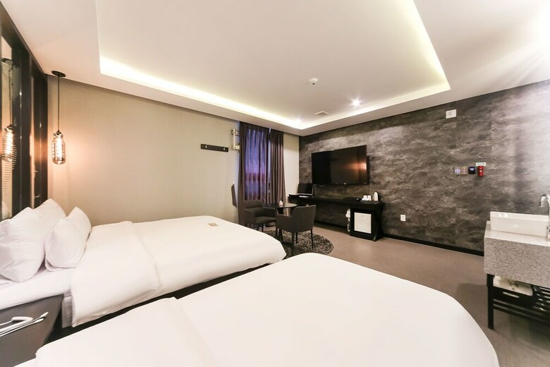 Le Idea Hotel