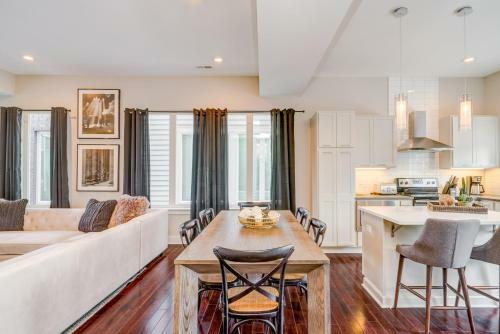 2nd Ave S Townhouse Unit C10