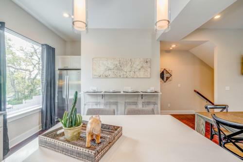 2nd Ave S Townhouse Unit C10