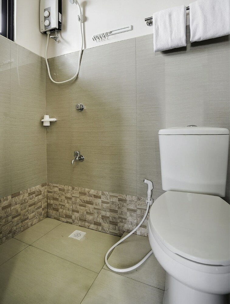 Hotel Oyo 251 Fmj 28 Guesthouse
