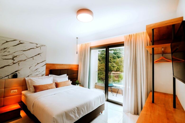 Elite Luxury Villas