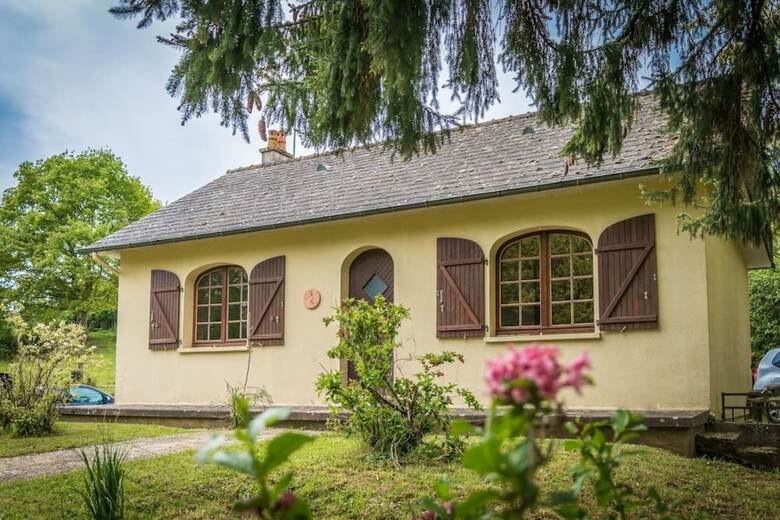 French Property By The River
