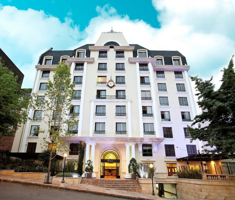 Hotel Suite Jones Estelar