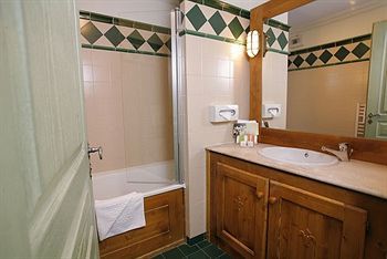 Hotel H�tel Village Montana