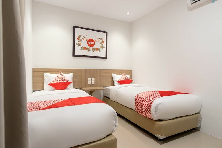 Hotel Oyo 938 Kingstone Guest House