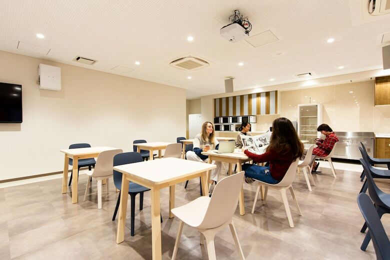 Hostal Wild Cherry Blossom Hostel Tokyo Koganei