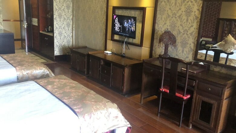 Jiaxing Yijiangnan Holiday Hotel