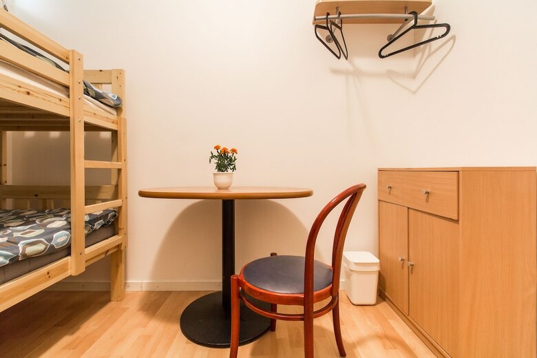 Hostal Kallh�llsbaden Vandrarhem