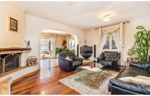 Four-bedroom Holiday Home In Rijeka
