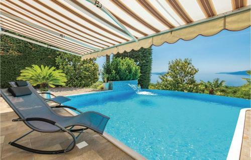 Four-bedroom Holiday Home In Rijeka