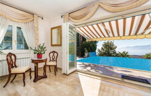 Four-bedroom Holiday Home In Rijeka