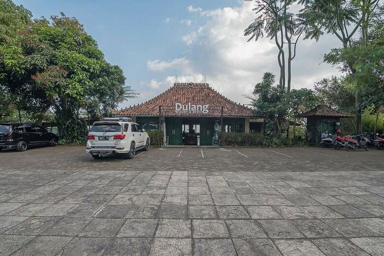 Hotel Reddoorz Resort @ Lembang 2
