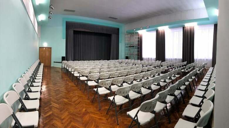 Hotel Recreational Center Green City