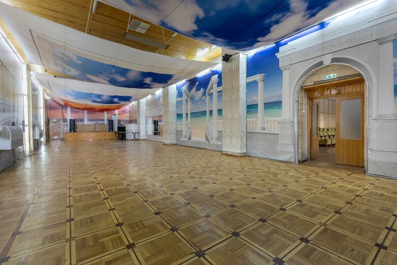 Hotel Recreational Center Green City