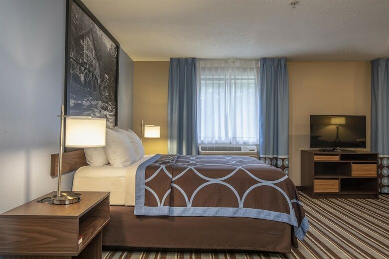 Motel Super 8 By Wyndham Steubenville