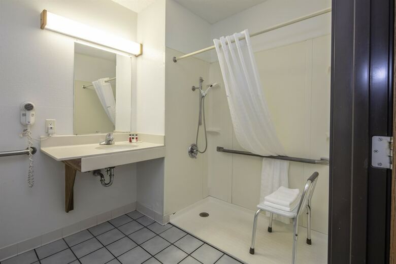 Motel Super 8 By Wyndham Steubenville
