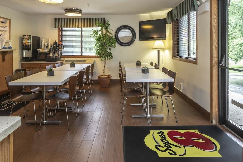 Motel Super 8 By Wyndham Steubenville