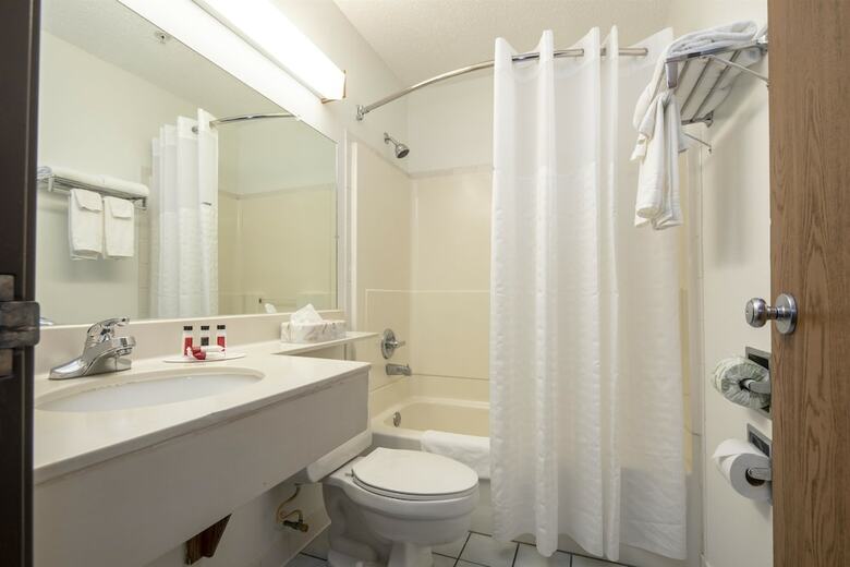 Motel Super 8 By Wyndham Steubenville