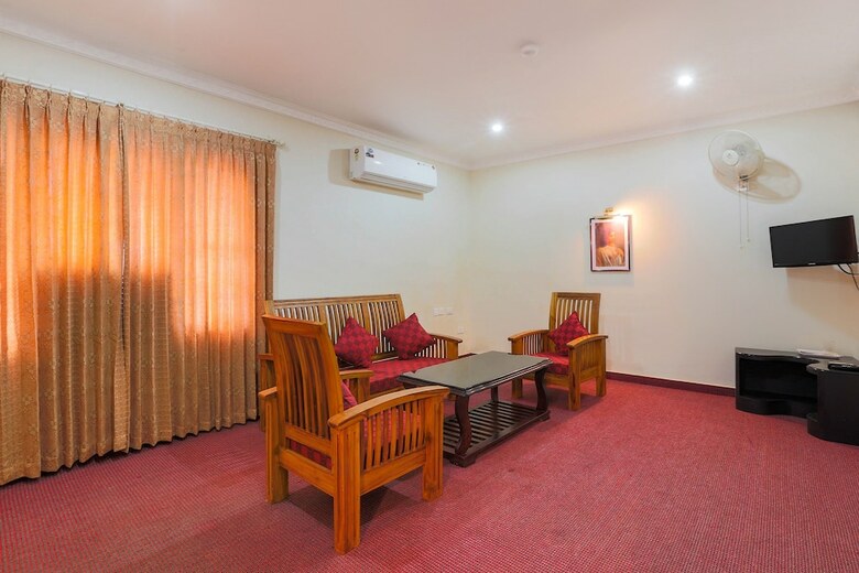 Hotel Capital O 47550 Grand Swagath