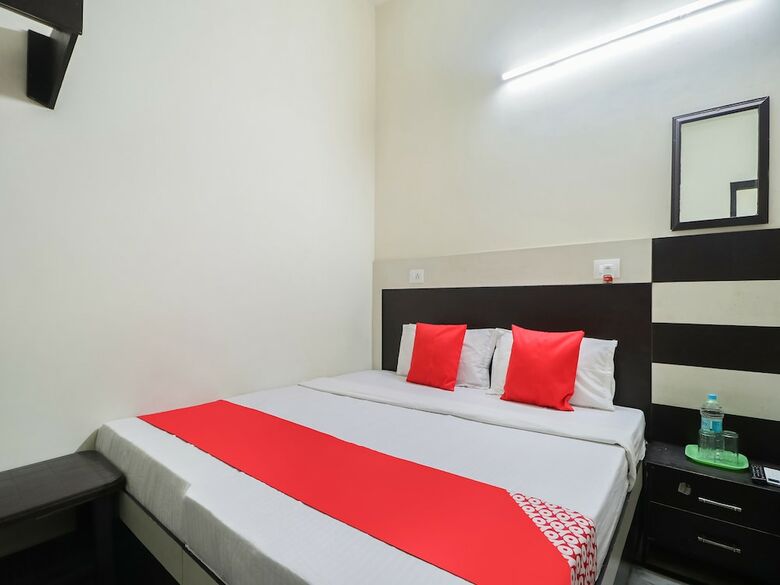 Hotel Oyo 45903 Royal Guest House
