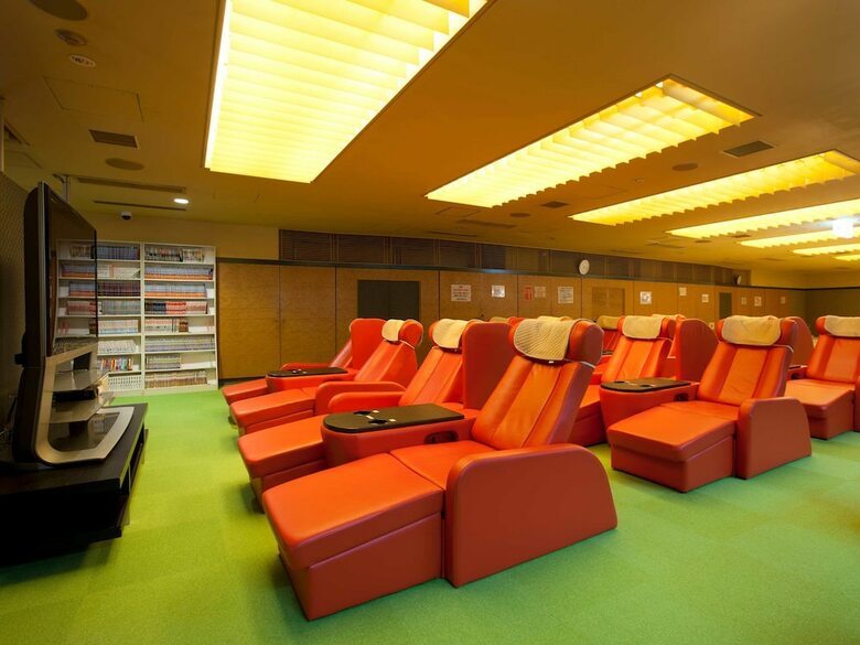 Capsule Hotel & Sauna Mizho - Caters To Men