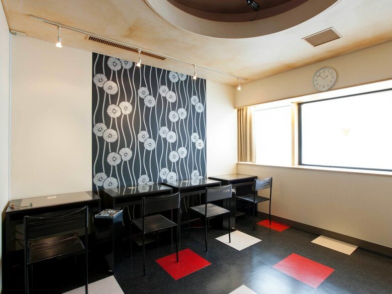Capsule Hotel & Sauna Mizho - Caters To Men