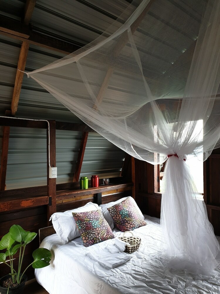 Hotel Hug House