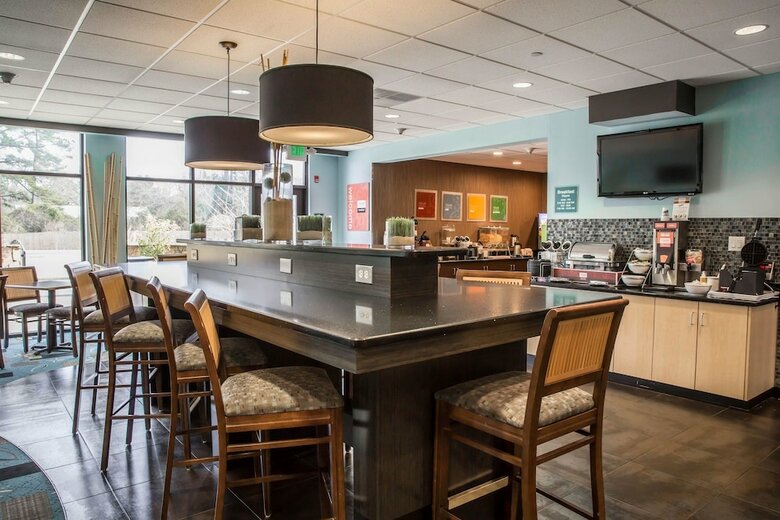 Hotel Comfort Suites New Bern Near Cherry Point