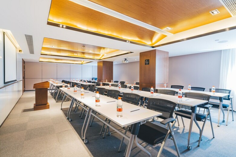 Atour Light Hotel Exhibition Center Tangshan