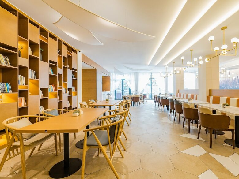 Atour Light Hotel Exhibition Center Tangshan