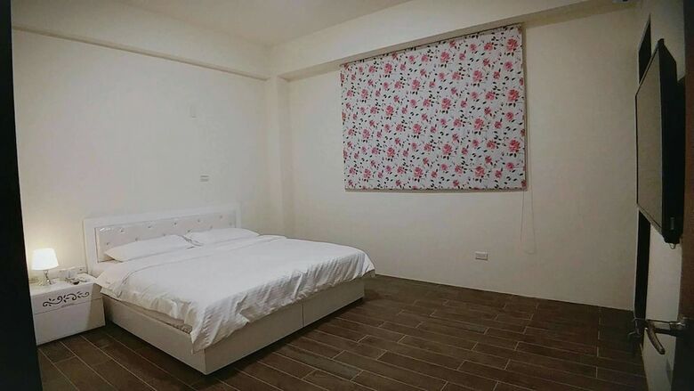 Hotel Yuanshan Dahu Homestay