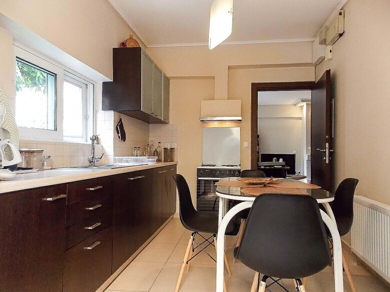 Nea Filadelfia Spacious Apartment With Garden