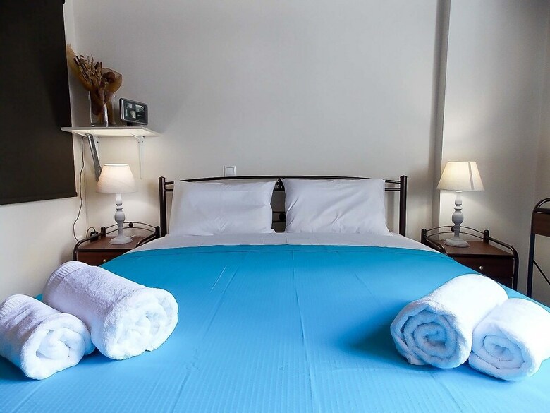 Nea Filadelfia Spacious Apartment With Garden