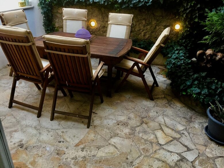 Nea Filadelfia Spacious Apartment With Garden