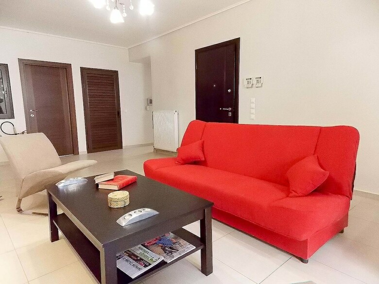 Nea Filadelfia Spacious Apartment With Garden