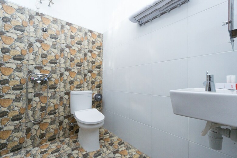 Hostal Oyo 1591 Ndalem Sidoarum Syariah