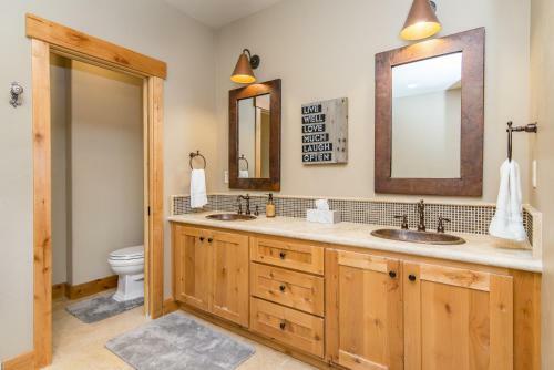 Truckee House