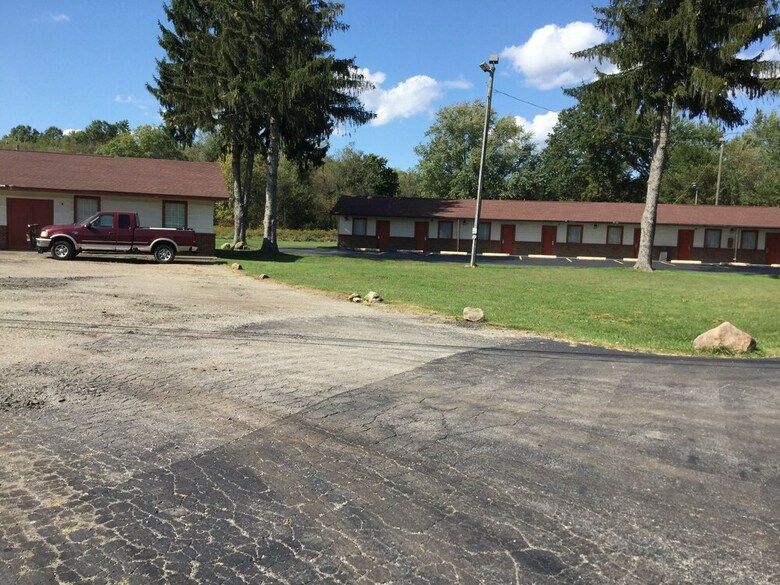 Motel Falls Inn