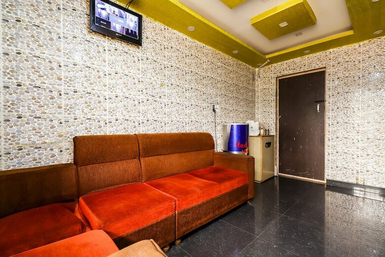 Hotel Spot On 48301 Thirumala Boarding & Lodge