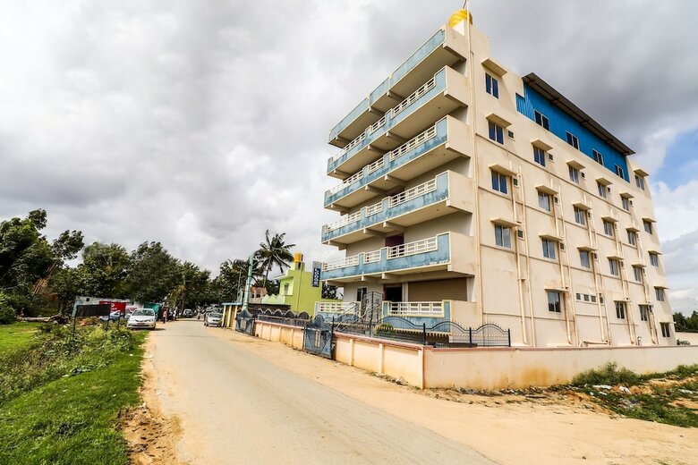 Hotel Spot On 48301 Thirumala Boarding & Lodge