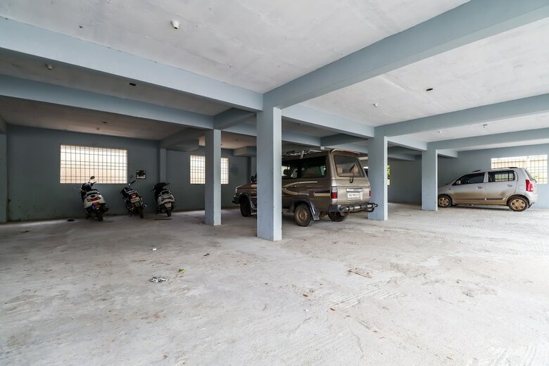 Hotel Spot On 48301 Thirumala Boarding & Lodge