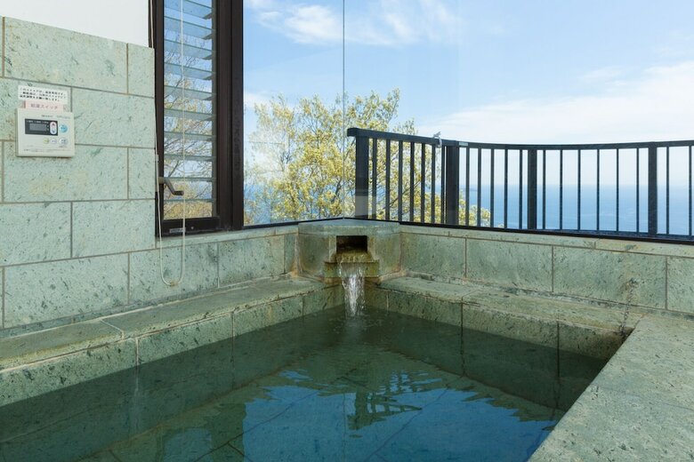 Apartamentos Suite Villa Panora Atami Sakurazawa