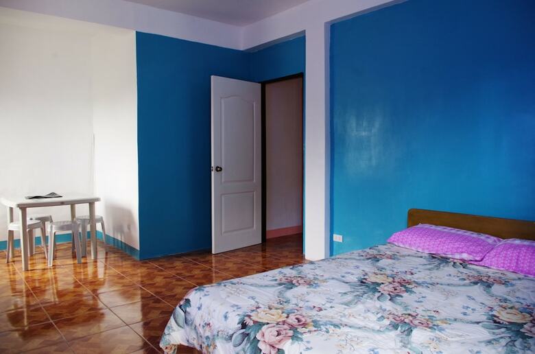 R&e Bed & Breakfast