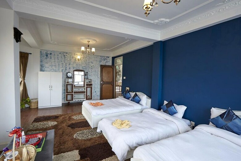 Hotel Brookside Ichangu House