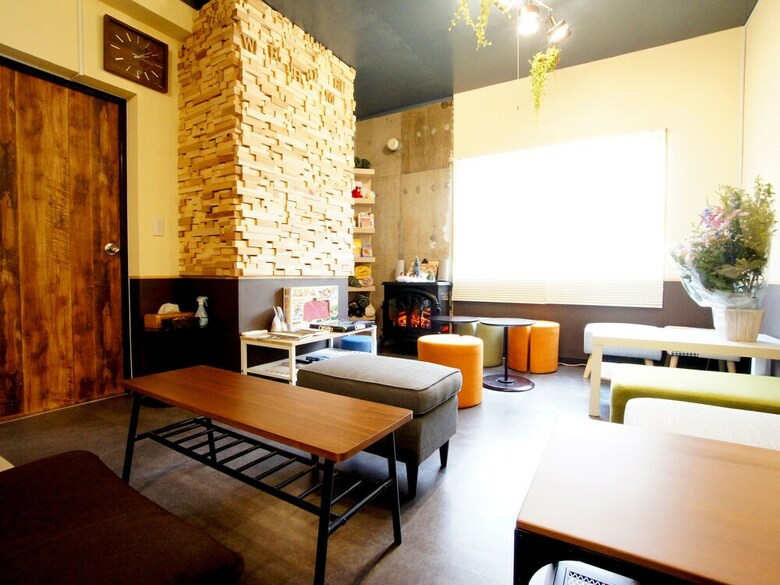Hostal We Home Hotel + Hostel & Kitchen