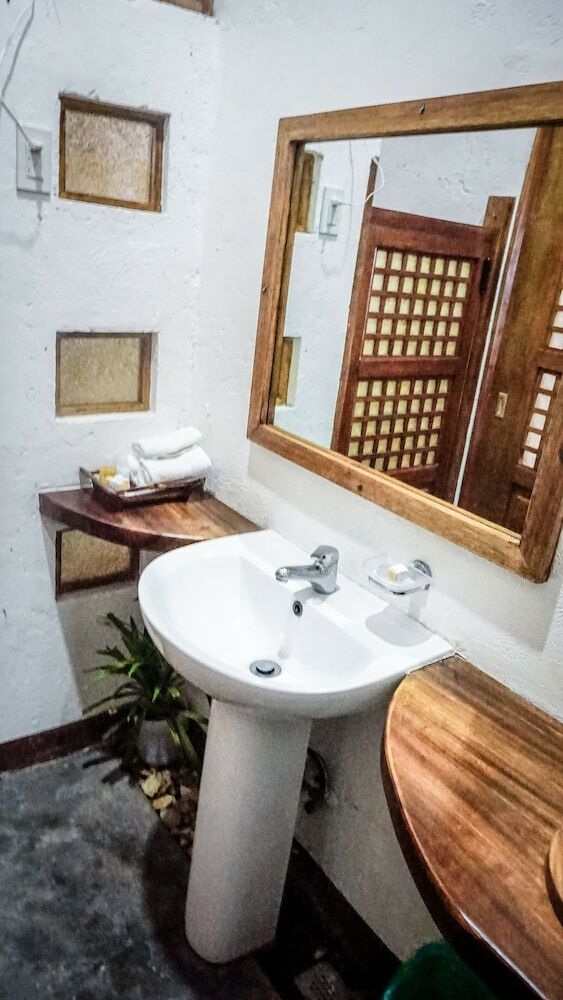Hotel Cocotel Vista Del Mar Resort